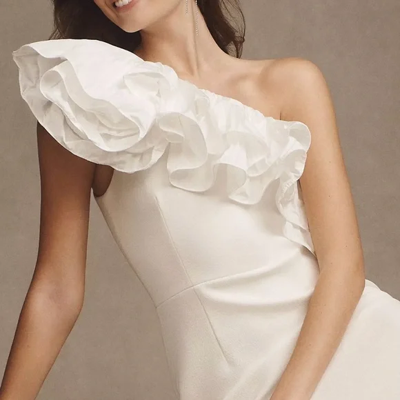 Rebecca Vallance Chloe Taffeta One Shoulder Crepe Column Gown - Picture 3 of 9